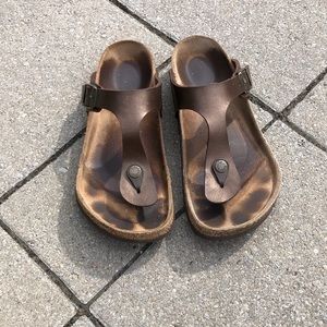 BROWN BIRKENSTOCK THONG SANDAL